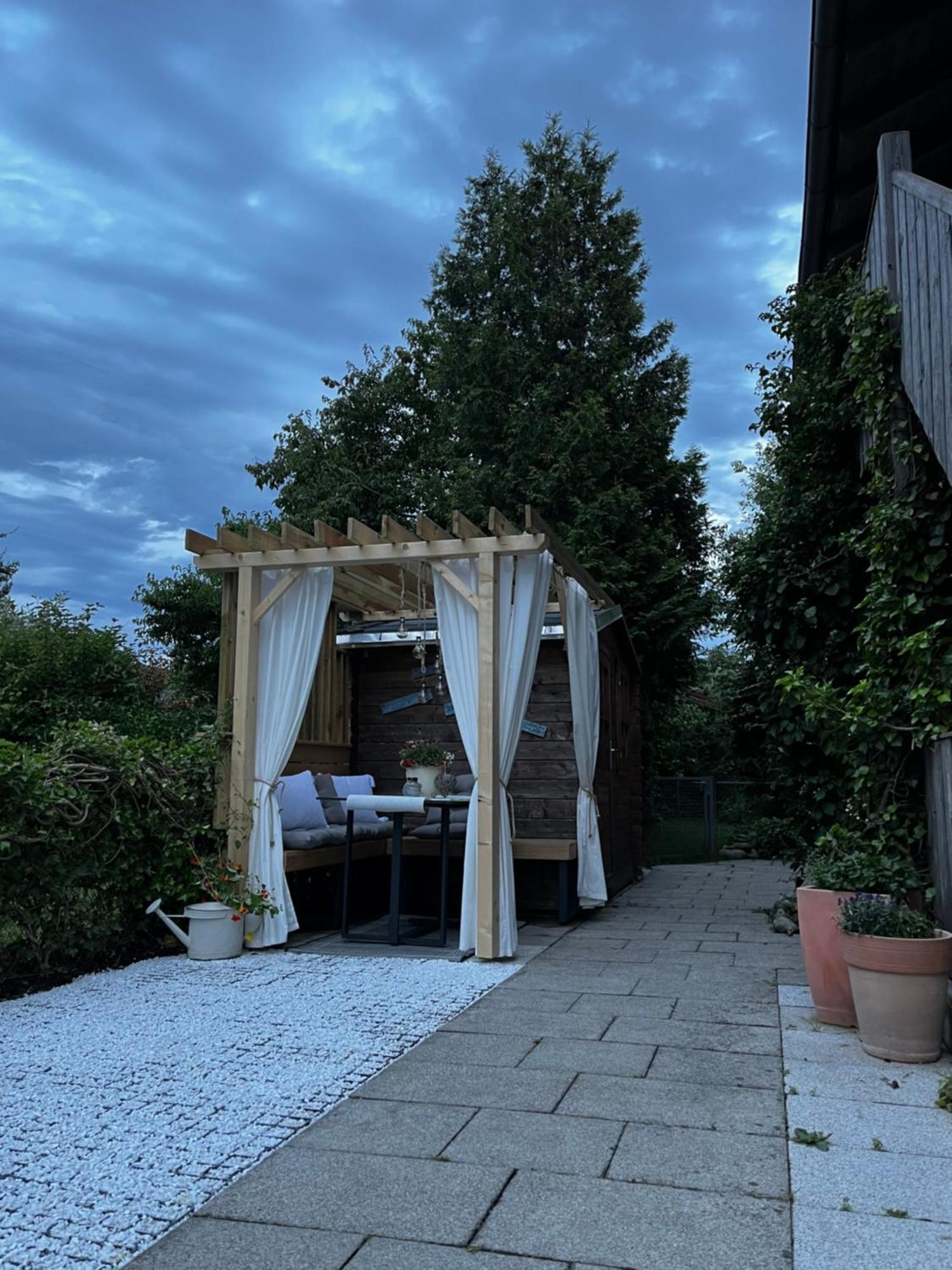 Apartment Wohlfuehlplatzl - Urgemuetlich & Ruhig Vogtareuth 외부 사진