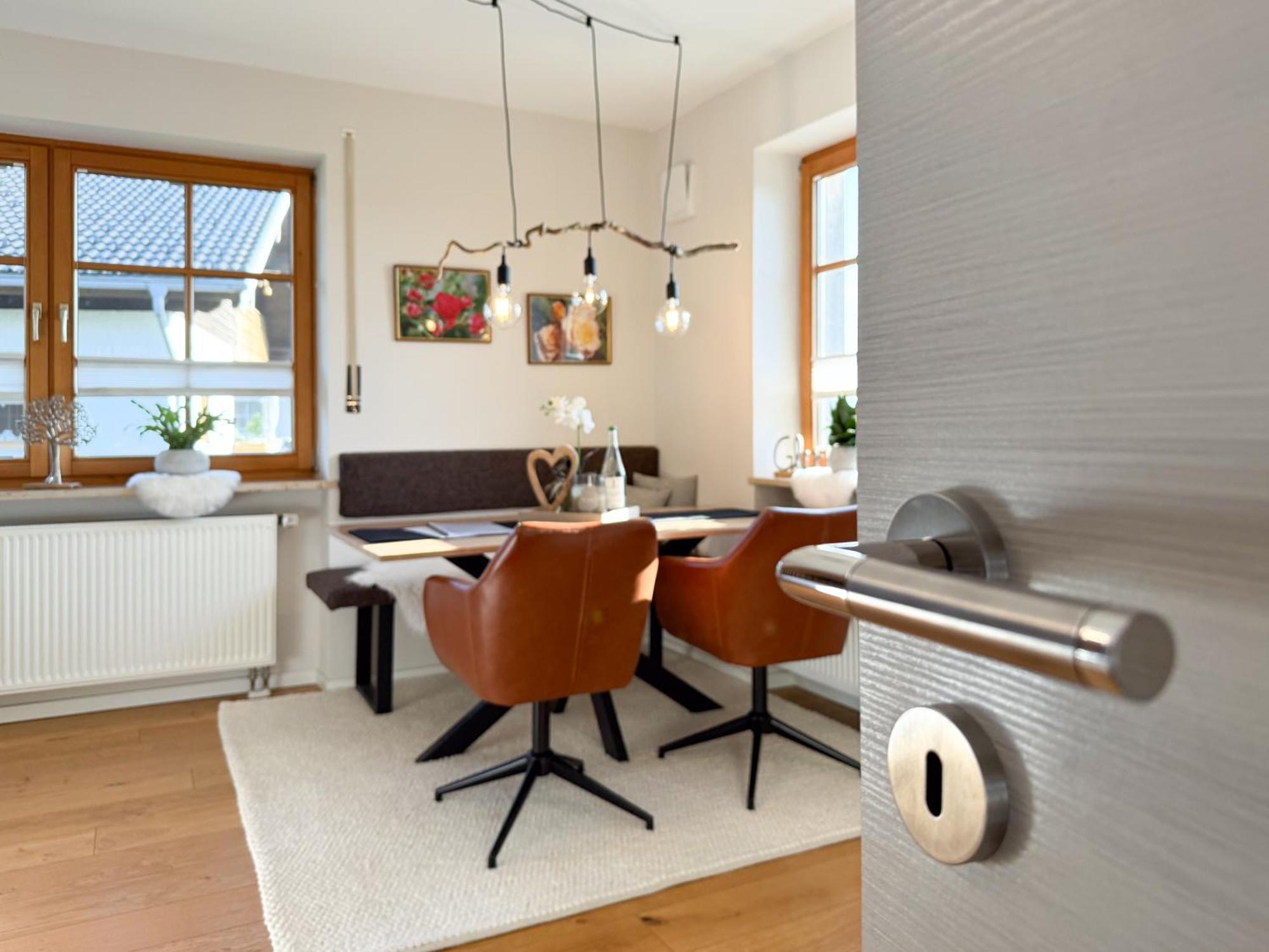 Apartment Wohlfuehlplatzl - Urgemuetlich & Ruhig Vogtareuth 외부 사진