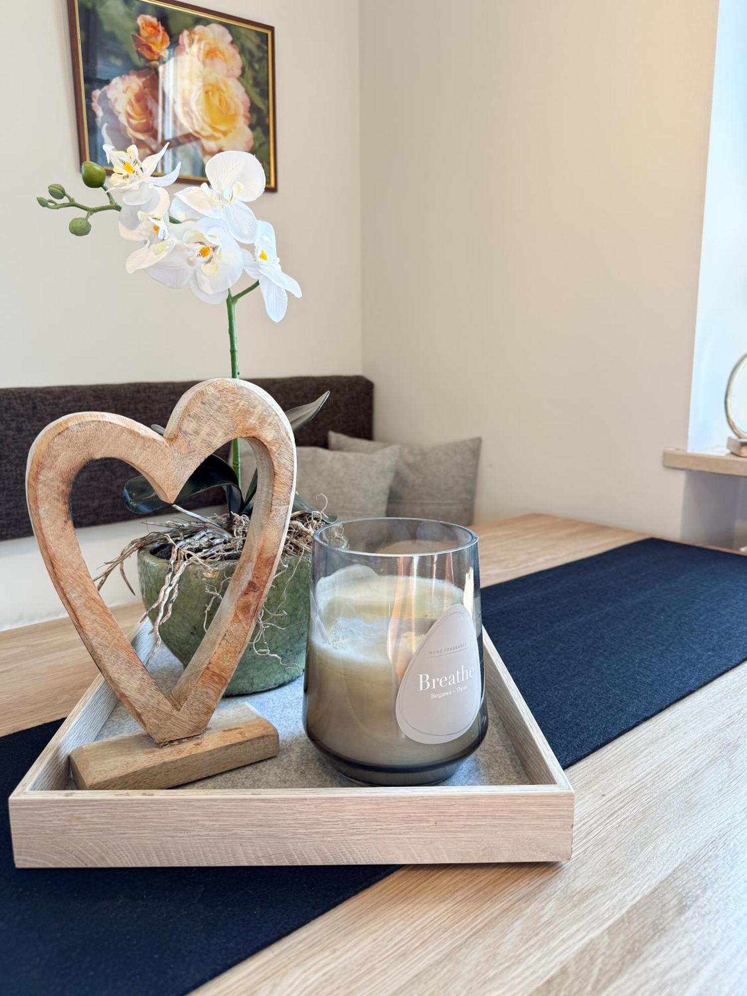 Apartment Wohlfuehlplatzl - Urgemuetlich & Ruhig Vogtareuth 외부 사진